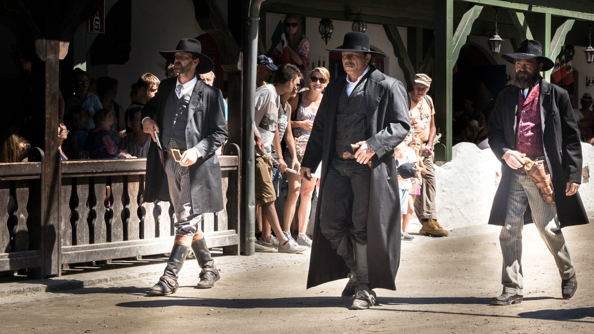 O Fotomagazin / Pullman City 2016